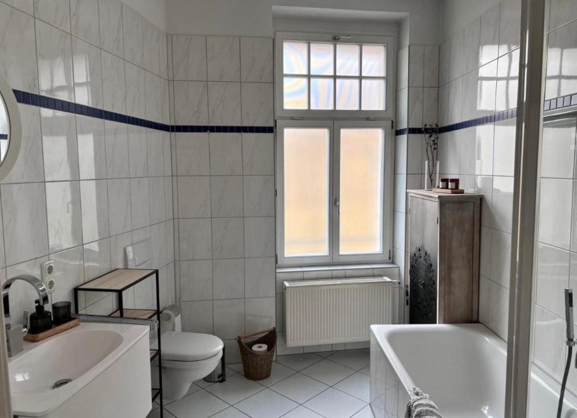 Feine Apartments In Der Suedstadt Von Erfurt Mit Kostenlosen Stellplatz & Flasche Wein Zur Begruessung Zewnętrze zdjęcie